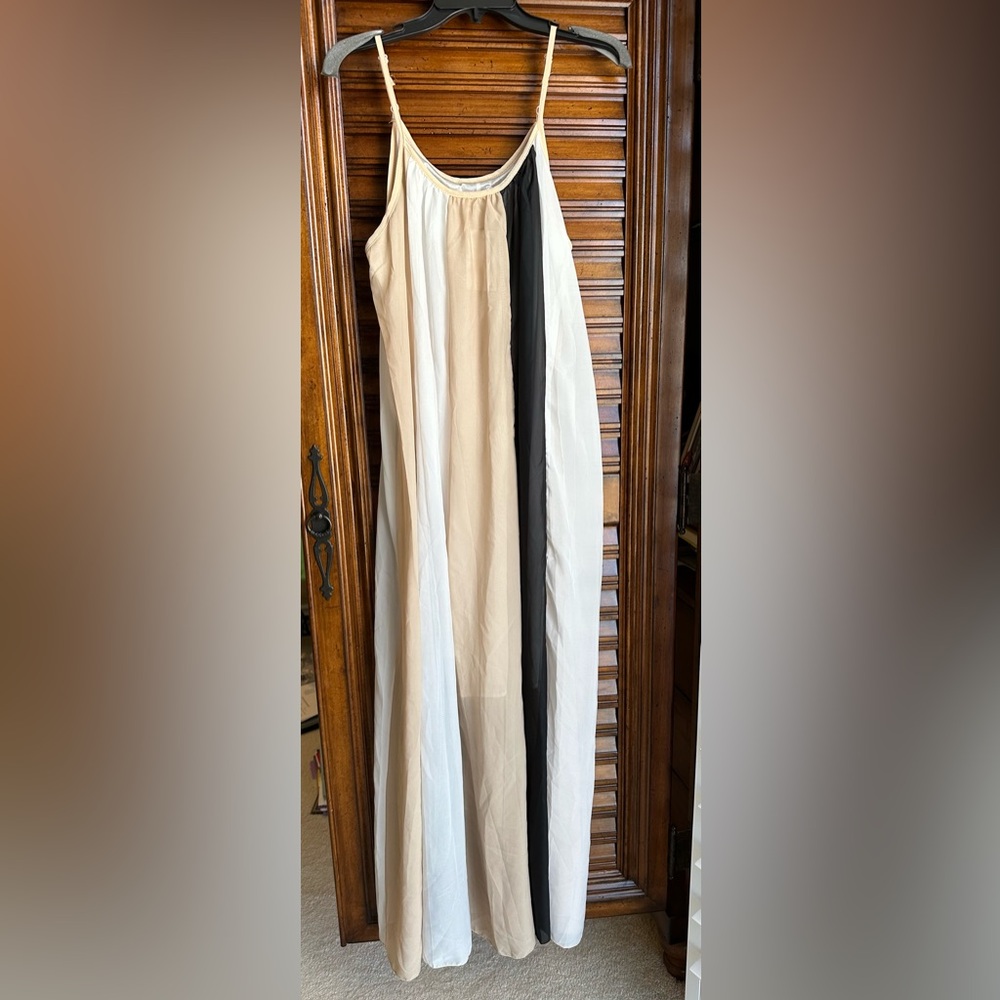 SALE 🌸Striped Maxi Dress with Adjustable Straps